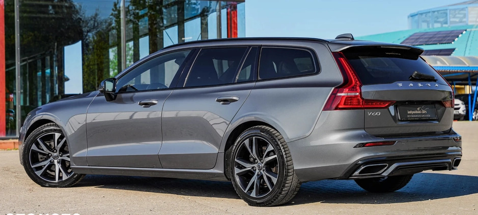Volvo V60 cena 98900 przebieg: 157000, rok produkcji 2019 z Zalewo małe 781
